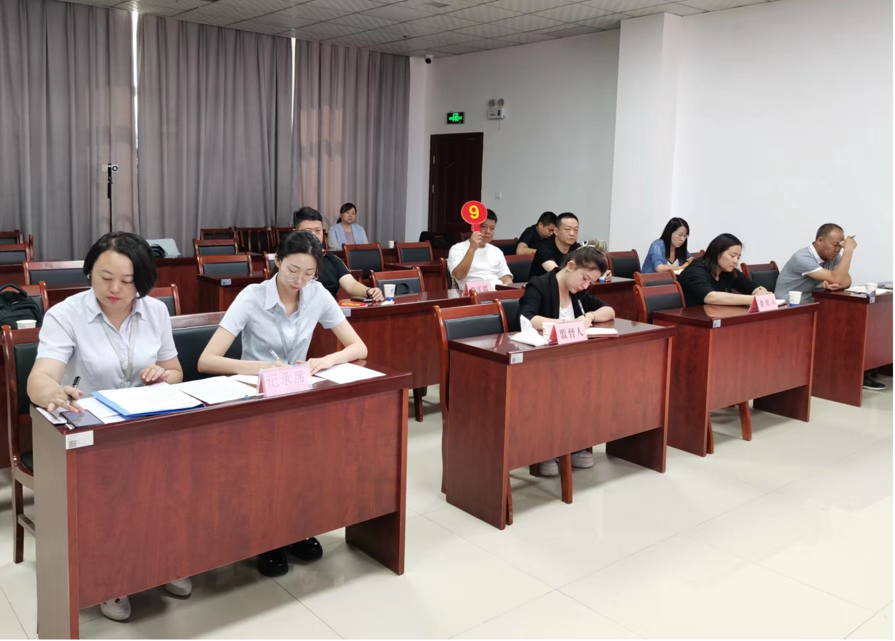 吐魯番市高昌區(qū)國(guó)資委轉(zhuǎn)讓股權(quán)拍賣(mài)會(huì)圓滿(mǎn)成功